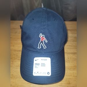 Nike Heritage86 Tiger Woods Fist Pump Golf Hat Dri-Fit
